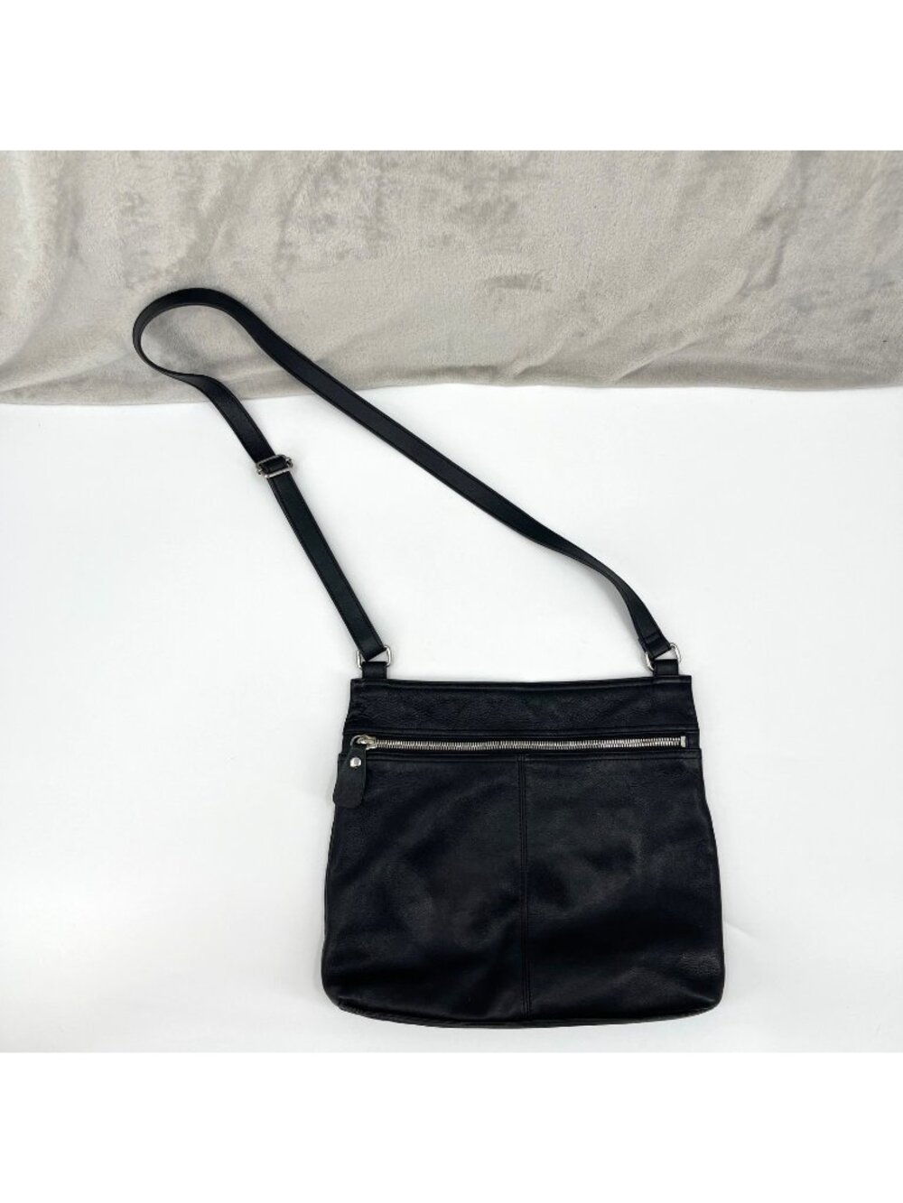Margot Lorna Black Leather Slim Rectangle Crossbody Bag Purse Silver Hardware